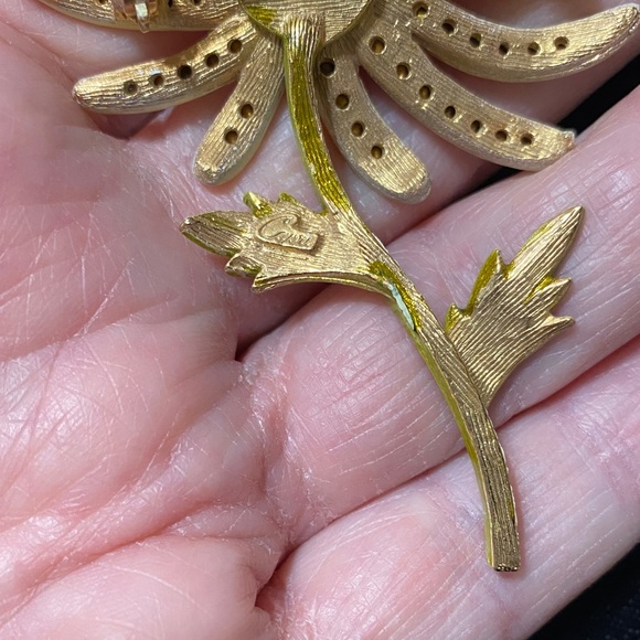 Vintage Capri Yellow and Orange Floral rhinestone Brooch - Picture 8 of 10